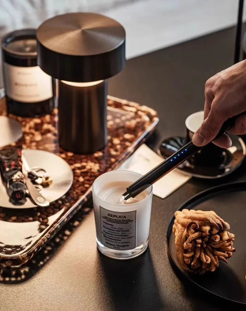 Danish Designer Mushroom Table Lamp with Touch Switch Usb Charging Wireless Modern Simple Atmosphere Desk Light Bar Cafe Bedside