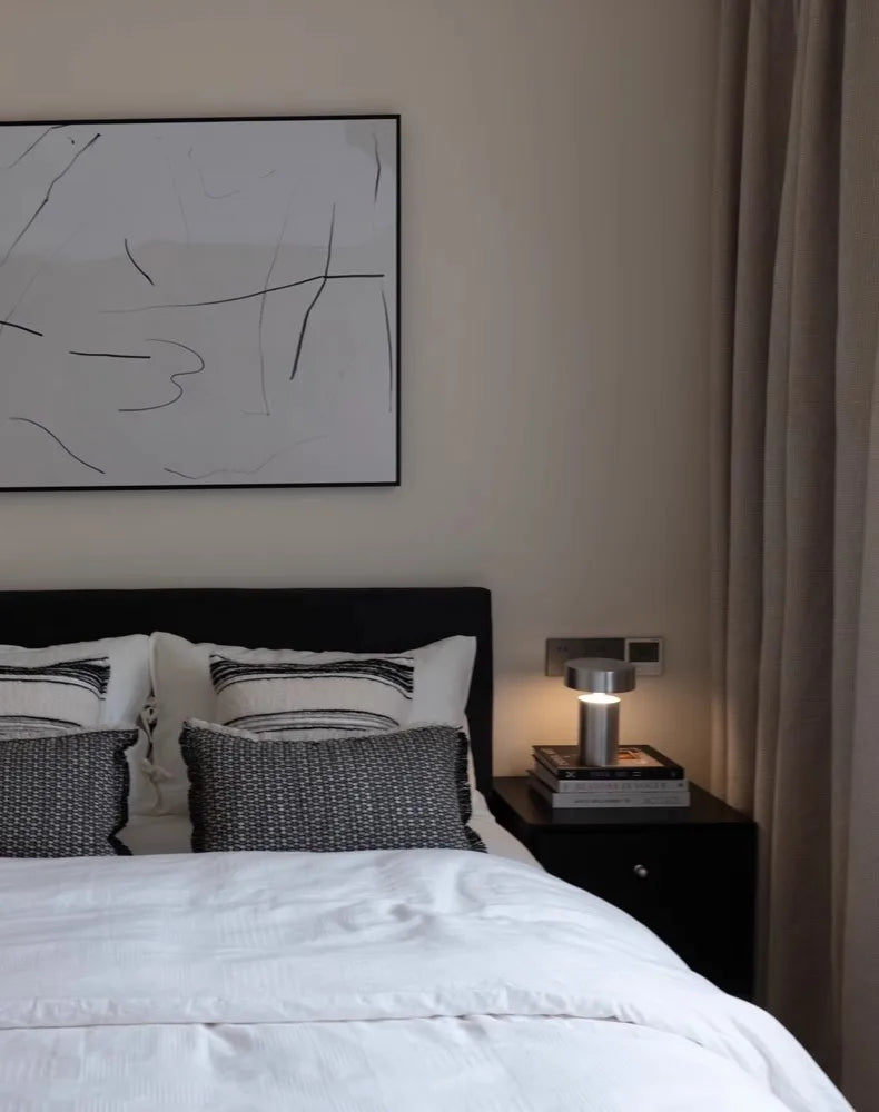 Danish Designer Mushroom Table Lamp with Touch Switch Usb Charging Wireless Modern Simple Atmosphere Desk Light Bar Cafe Bedside